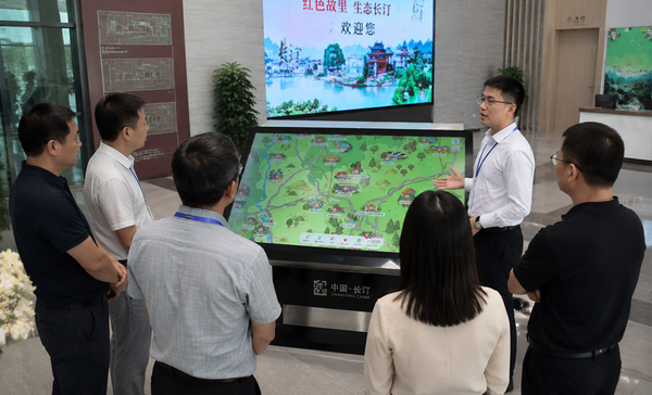 图为ebmapTour 全域旅游地图演示现场