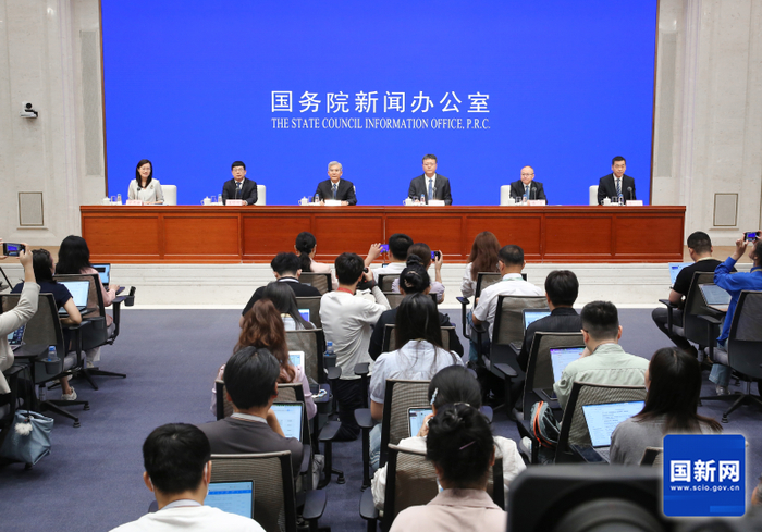国新办举行“开局起步‘十五五’”系列主题新闻发布会，介绍加快建设交通强国、完善现代化综合交通运输体系有关情况