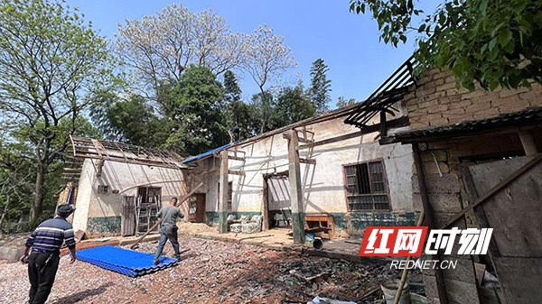 小院改造前。
