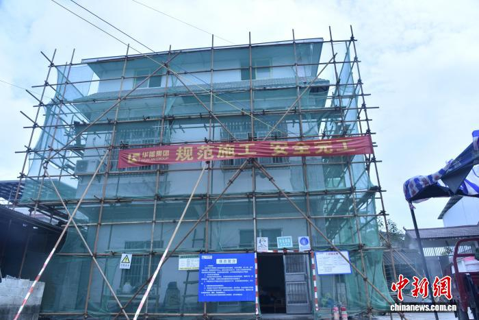 图为柳州市柳南区上等村农户覃应昌的房屋修复加固已完工。广西住建厅 供图