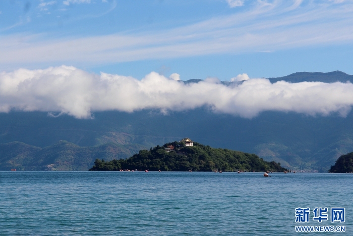 泸沽湖美景（8月5日摄）。新华网发（和新兰 摄）