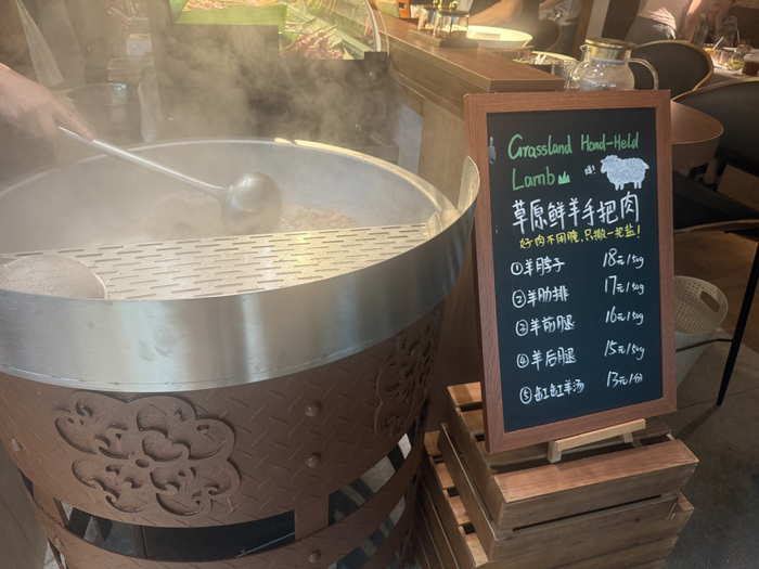 门店现制手把肉&nbsp;图片来源：每经记者 赵雯琪&nbsp;摄
