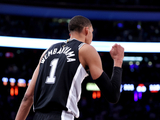 费尔斯：欢迎来NBA时刻是打文班亚马 你能做的事很有限