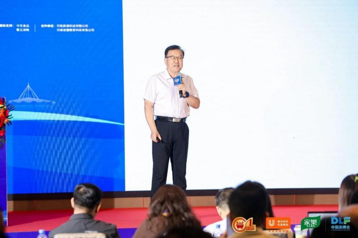 △现场：中国电子信息行业联合会副会长兼执行秘书长王建伟