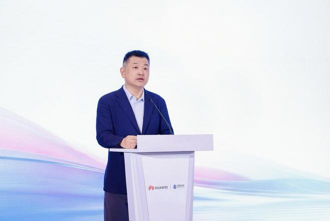 ▲华为公司董事、华为云CEO周跃峰