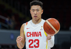 手感不佳！贺希宁半场5中1仅拿3分2篮板 正负值-13