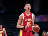 媒体人：中国U18男篮内线表现不好的问题得到改善 配合行云流水