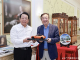 广汽集团董事长冯兴亚晒照：再次拜访华为任正非