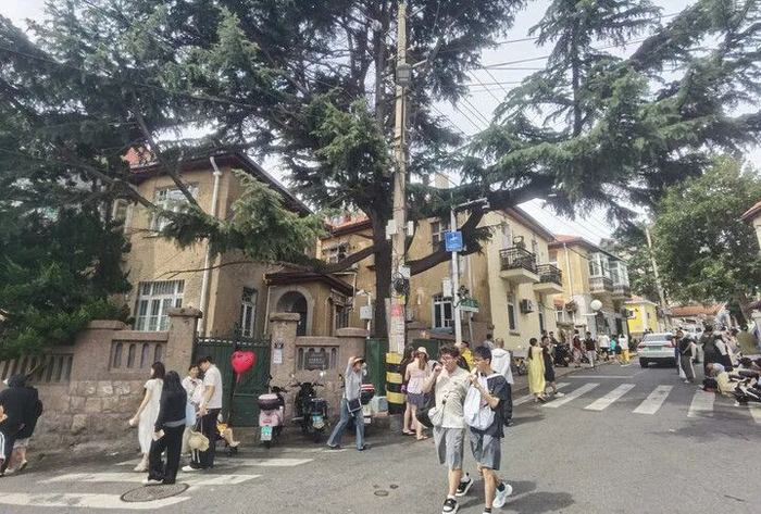 图为青岛老城区的龙江路。新华社记者王凯 摄