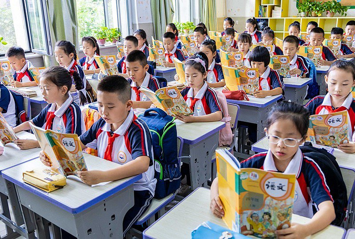 全国小学、初中已全部完成新教材替换，这些学科改动大→