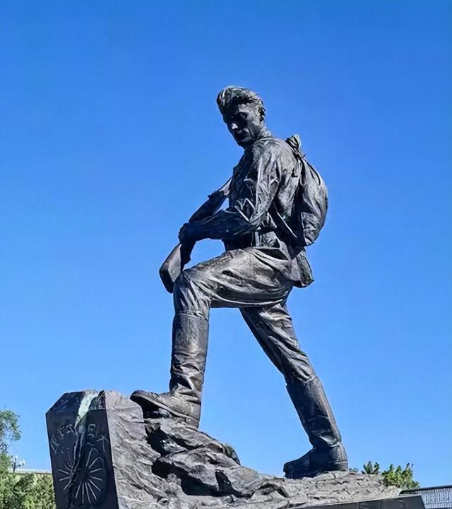高市要求俄拆除胜利纪念碑，俄方：无异于让“太阳停止照耀”