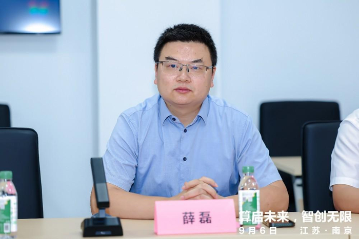 图：东南大学教务处副处长薛磊