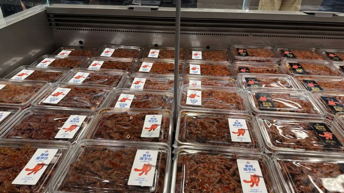 门店鲜卤等产品。图源：联商网