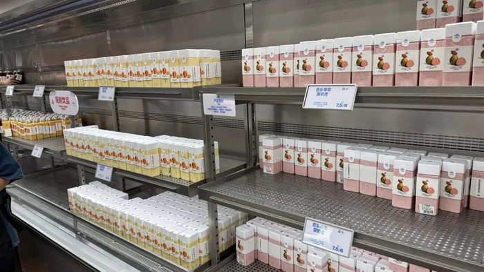 门店现制饮品区。图源：联商网