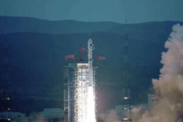长征二号丁运载火箭成功发射株洲太空星际PIESAT-2 13~16星（图源八院）