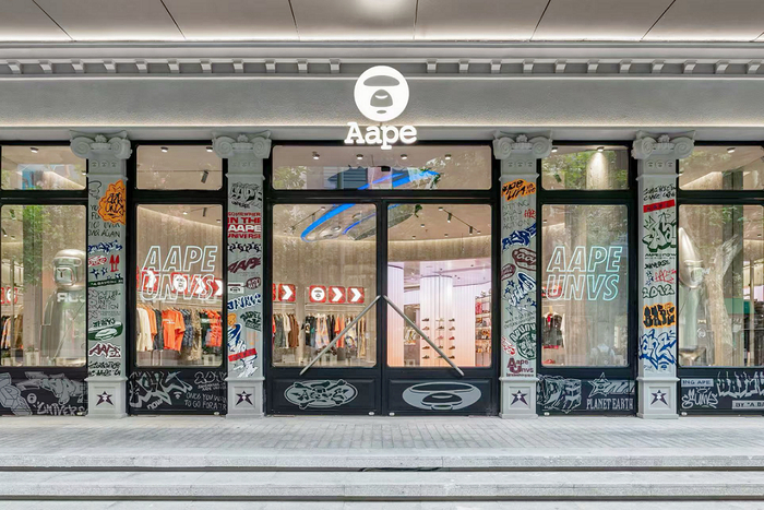 图注：AAPE上海旗舰店外立面