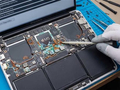 苹果拒保！3个月M5 MacBook Air被判定进水：用户说绝对没泼过