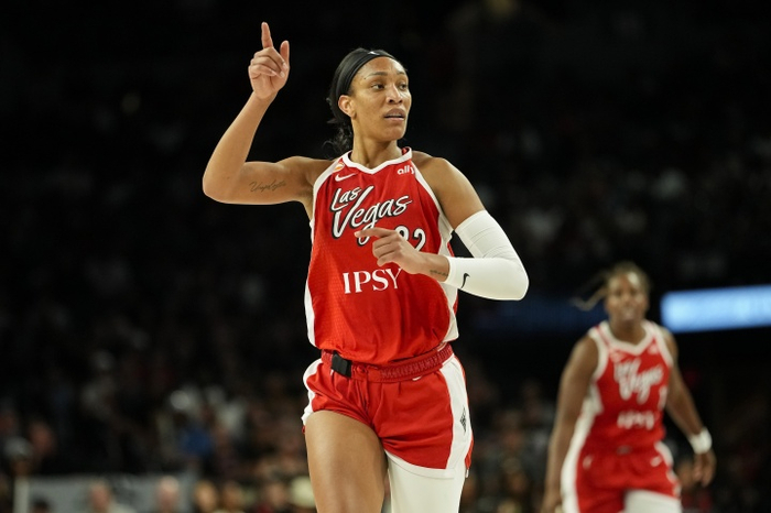 WNBA常规赛收官战!阿贾35分钟28投16中高效砍下34分10篮板