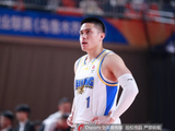 今夏两年顶薪续约！记者：陈盈骏将于明天启程返回北京