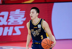 媒体人：宏远抵达青岛准备体测 胡明轩&崔永熙&焦泊乔&杨腾飞免测