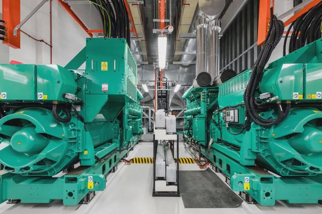备用柴油发电机 | 来源：Google Data Centers