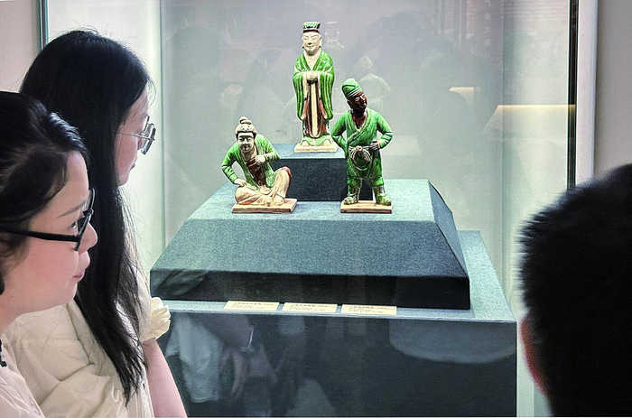     宋三彩展出