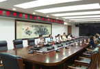 吴鋆会见四会籍亚运会冠军李家萍