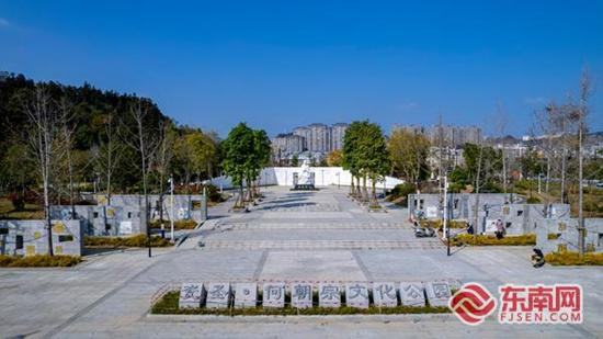 何朝宗公园。许华森 摄