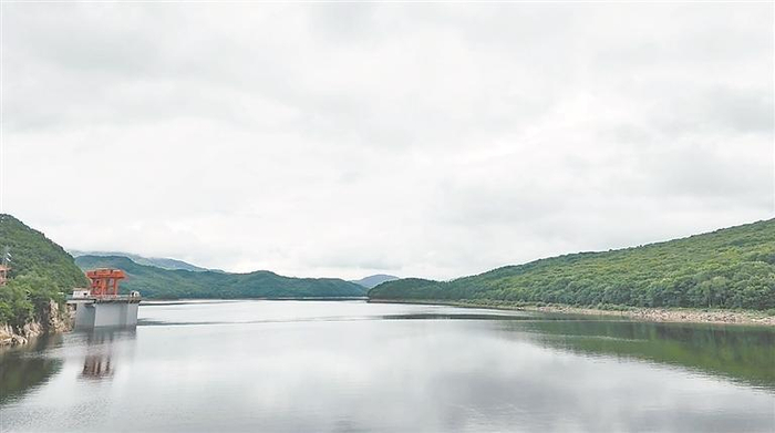     磨盘山水库。