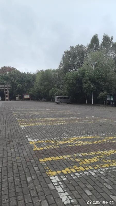 慈惠免费开放停车场