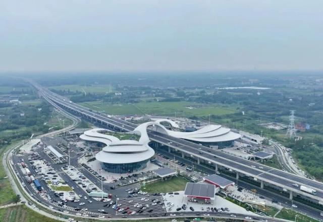 S9苏台高速桐乡服务区俯瞰图
