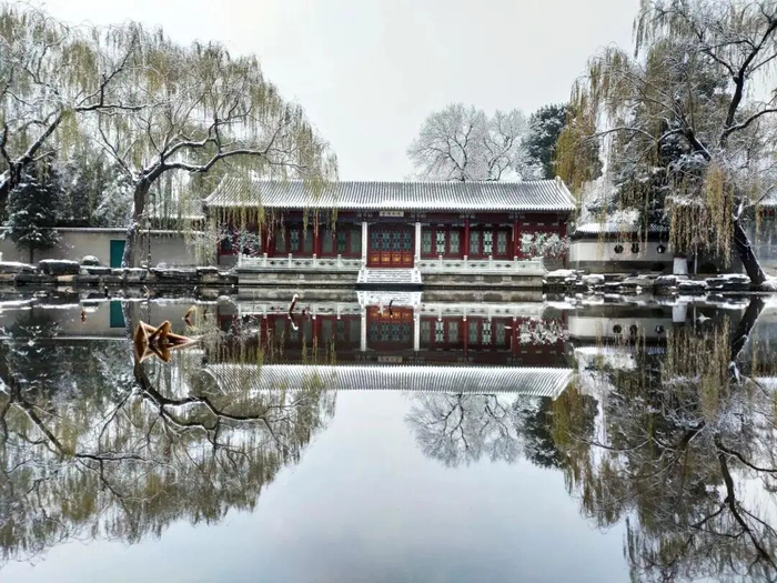 清华大学求真书院。