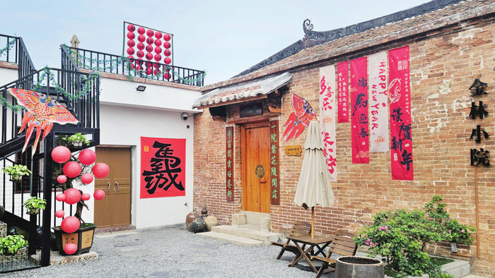 △ 德庆县金林水乡美学工坊利用闲置古建筑打造宋式风格精品民宿。图源德庆发布