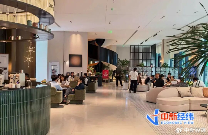 河南新乡市某在售楼盘 中新经纬薛宇飞 摄