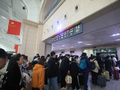 哈伊高铁迎首个客运高峰