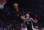 Windhorst：文班亚马季后赛缺乏担当 马刺不能包庇&得管管他