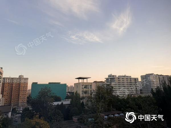 △今晨，北京凉意明显。