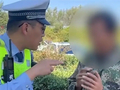 高速跑30km/h、小车与大货车长时间并排行驶！多地交警喊话龟速车