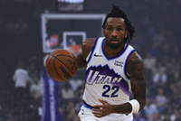 吉姆·杰克逊：彼得森打球非常成熟 只需适应NBA速度和身体对抗