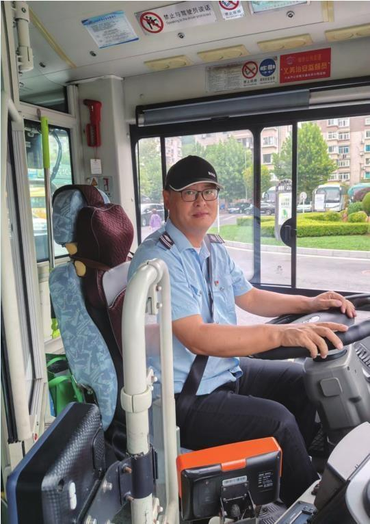         盖军宏。