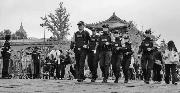         国庆期间，全省公安机关有力保障152个开放的4A级以上景区安全有序。 警方供图