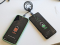 开发者利用双口 USB-C 线打造“比拼手速”对战游戏，输家手机消耗自身电量给赢家充电