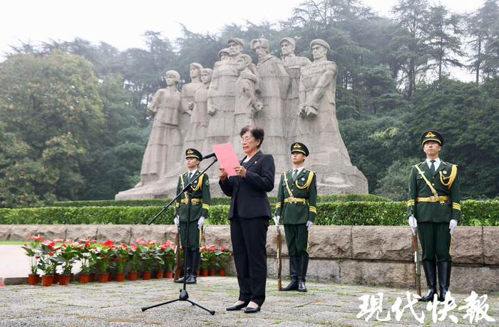 雨花英烈邓振询后人邓春兰