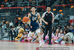 积极性拉满！杨溢半场6分钟4中3拿7分2板3断 正负值+9