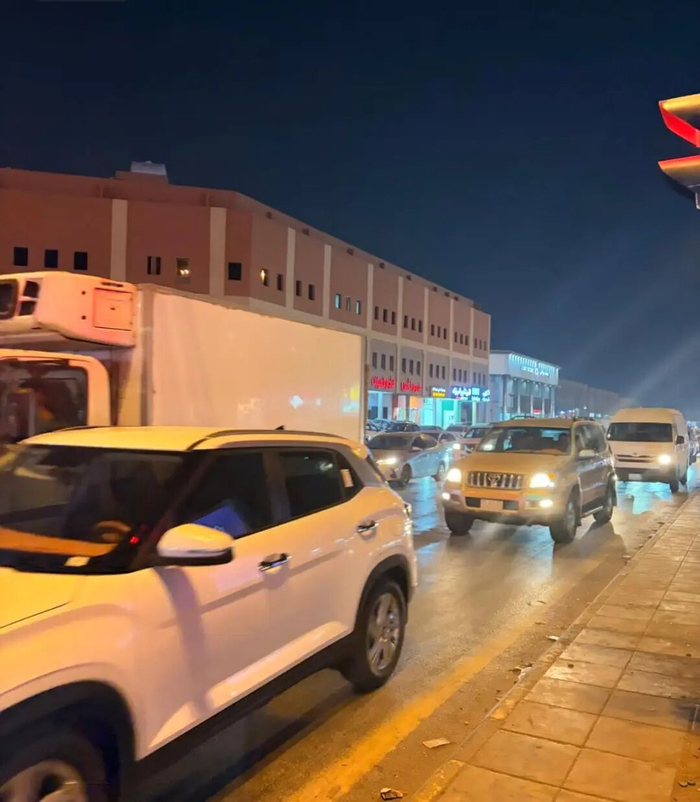 沙特街道外景（图源：当事人账号）