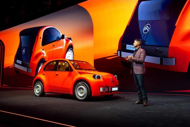▲ 雪铁龙 2 CV Concept