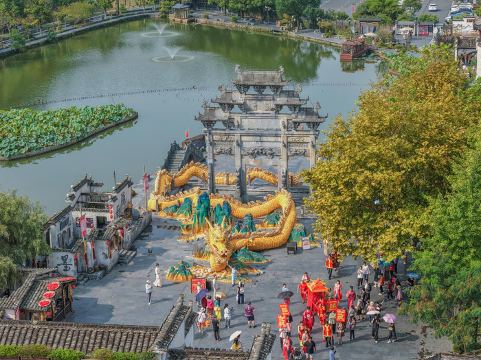 黟县西递玉米龙。（潘祯祥 摄）