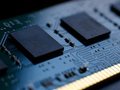 老内存涨疯了！DDR4合约价反超DDR5：三个月飙升24%