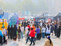 AI机器人走进商圈，上地科技市集吸引3000余人参与