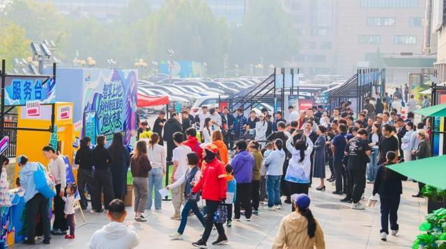 市集活动现场。主办方供图